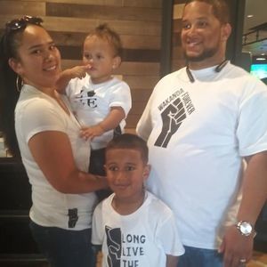 Meet your Posher, Shaena marie